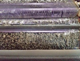 熱交換器にカビが大量に繁殖している