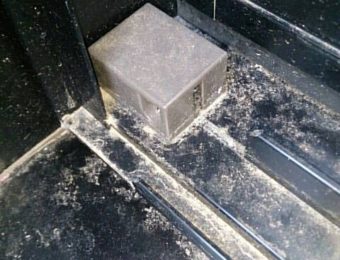ハウスクリーニング　茅ヶ崎　窓サッシ掃除事例