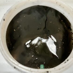 エアコンクリーニング　藤沢エアコン汚水画像