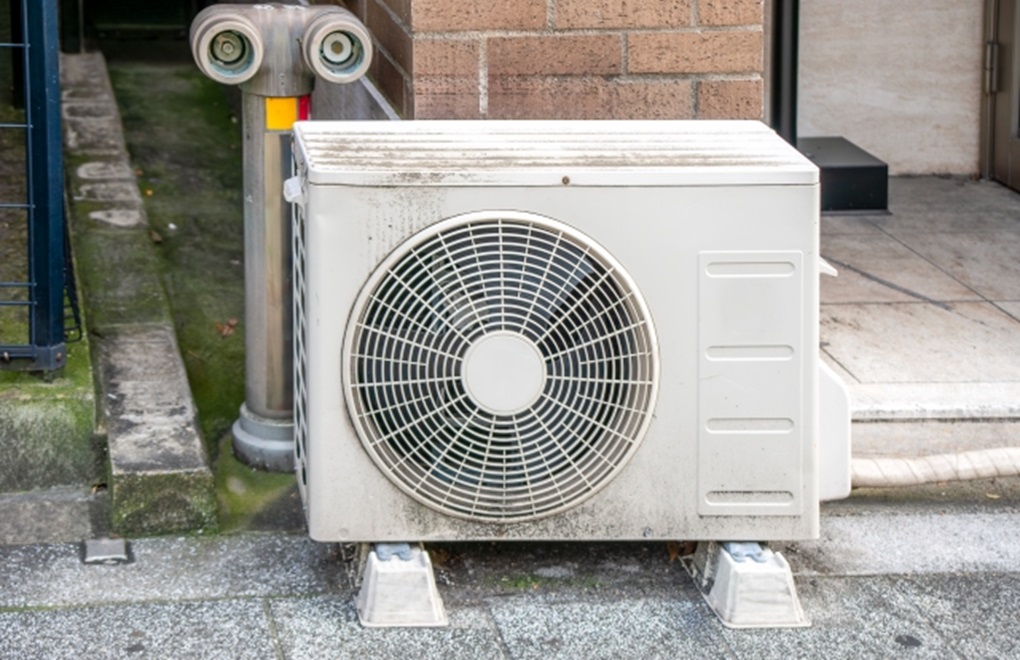 エアコン室外機は、掃除しないとどうなる？