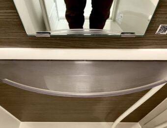 浴室クリーニング後のシャンプー置き場