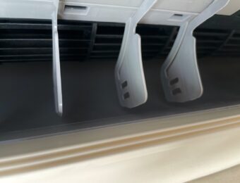 クリーニング後のルーバーと送風ファン
