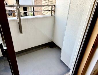 ハウスクリーニング後の窓ガラス