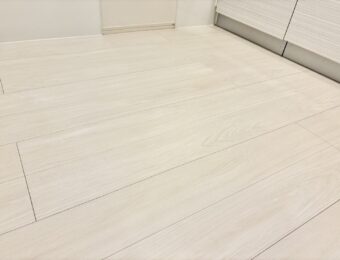 ハウスクリーニング後のキッチン床