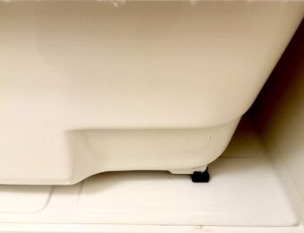 エプロン内部高圧洗浄後