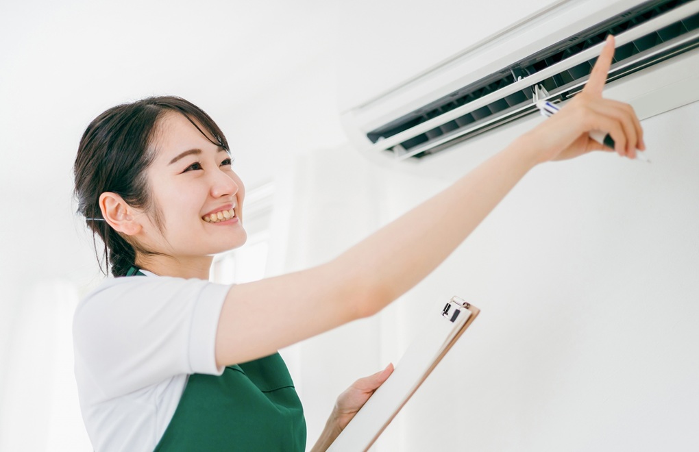 エアコンのフィルターを掃除しないとどうなる？放置の4つのリスクとは