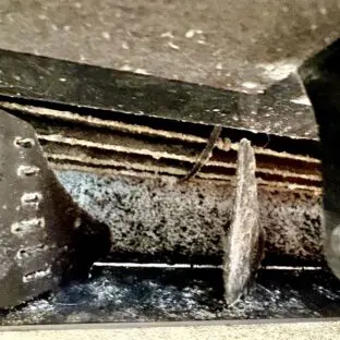 磯子区のエアコンクリーニング事例施工前