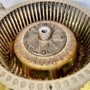 神奈川区のレンジフードクリーニング事例施工前