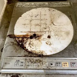 横浜市北区の窓サッシクリーニング事例施工前